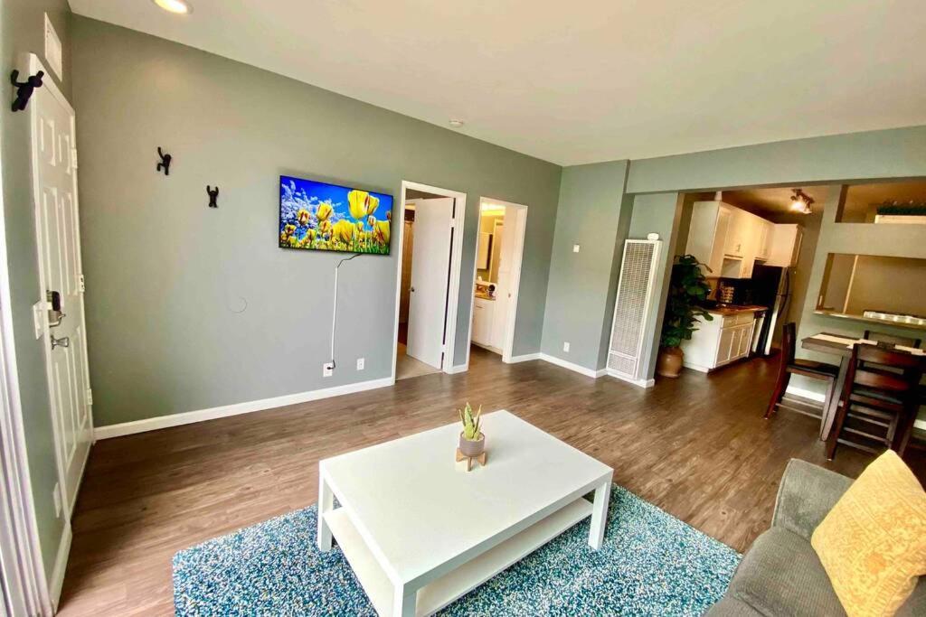 Centrally Located To All San Diego Has To Offer Exterior photo